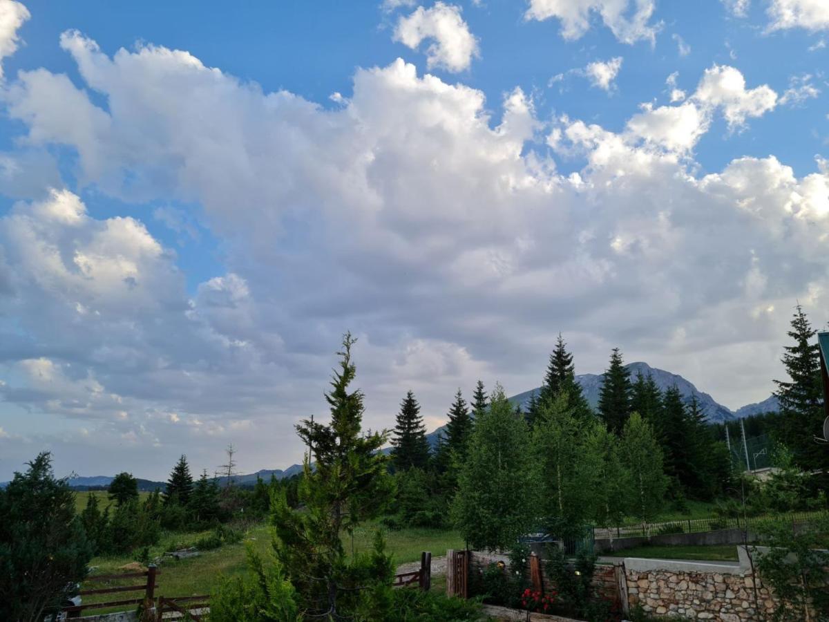 Vikendica Mountain Star *